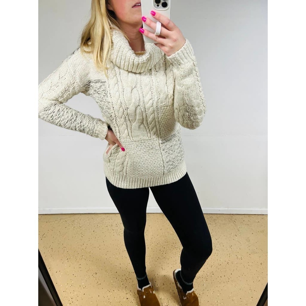 Abercrombie & Fitch Thick Knit Turtleneck